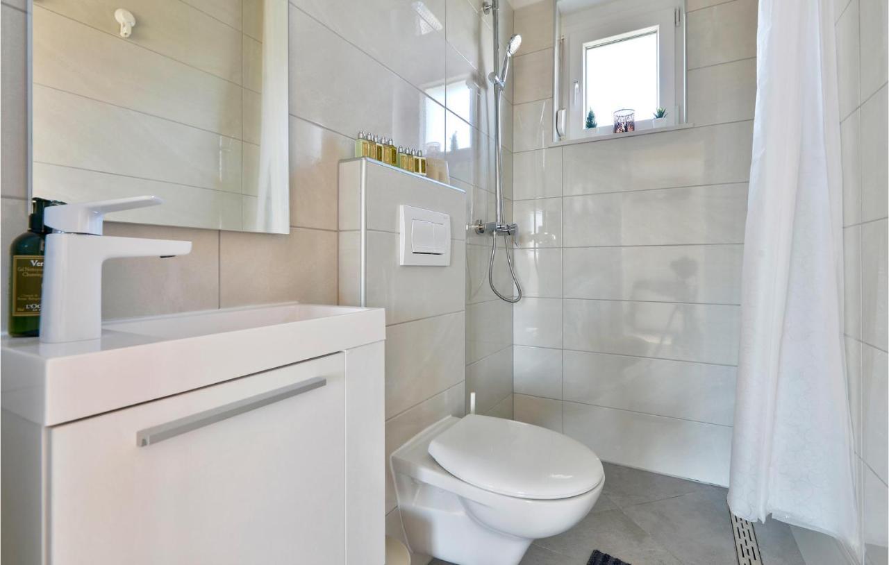 8 Bedroom Lovely Home In Durdevac Thurdevac Exterior photo